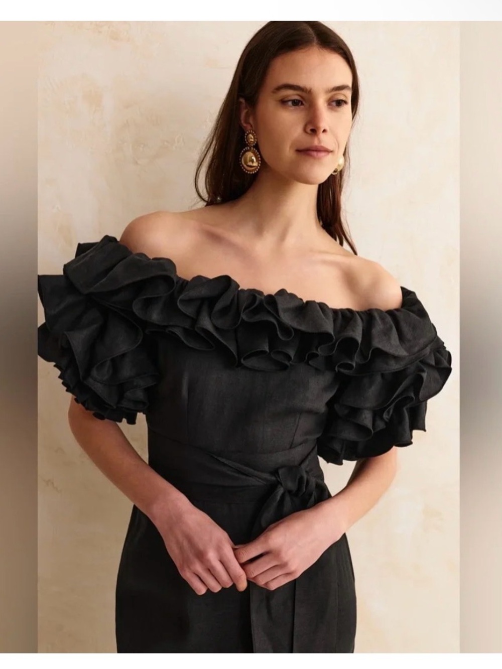 Giacinto dress Gul Hurgek - Black Strapless Ruffle-Sleeve Gown